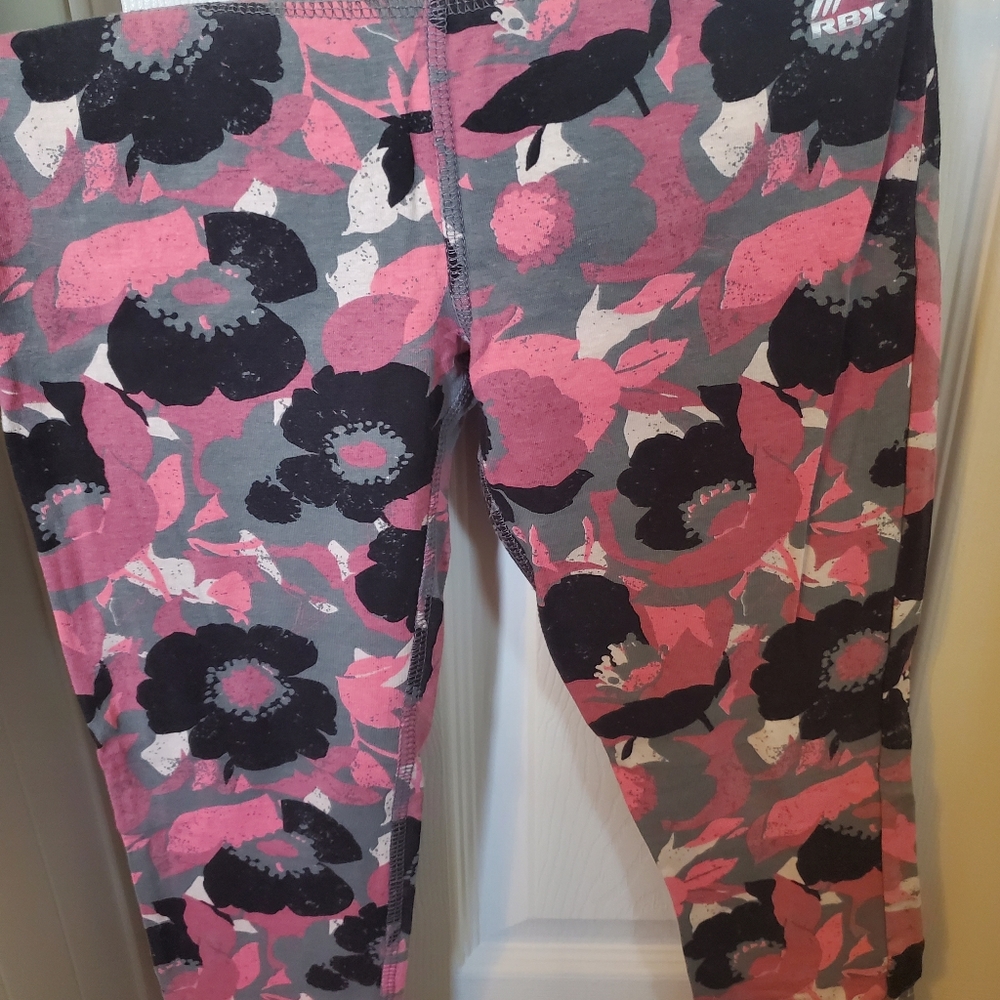 Girls capris